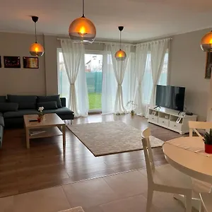 De Lux In 3 Dormitoare Si Living Otopeni