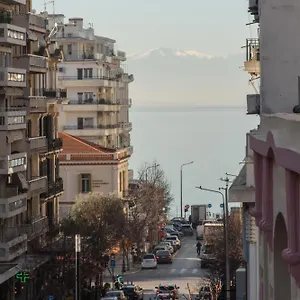 rezervați aici